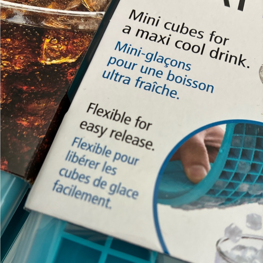 Blue mini ice cube trays - Picture 6 of 6